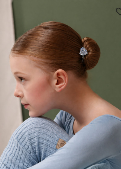 Шпилька з кристаллом-сердцем