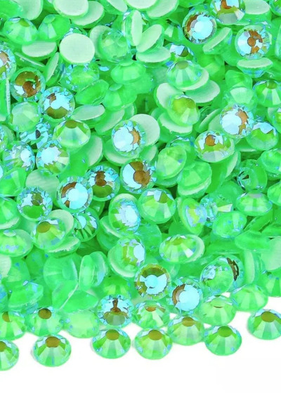 Стрази Elizabeth CLASSIC ss20 (HF) Crystal Electric Green AB