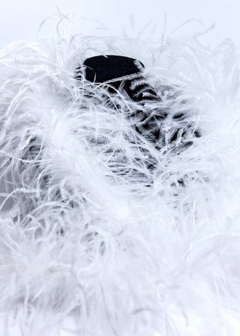 Боа страус Premium перо, White, 1.8m, трехниточный