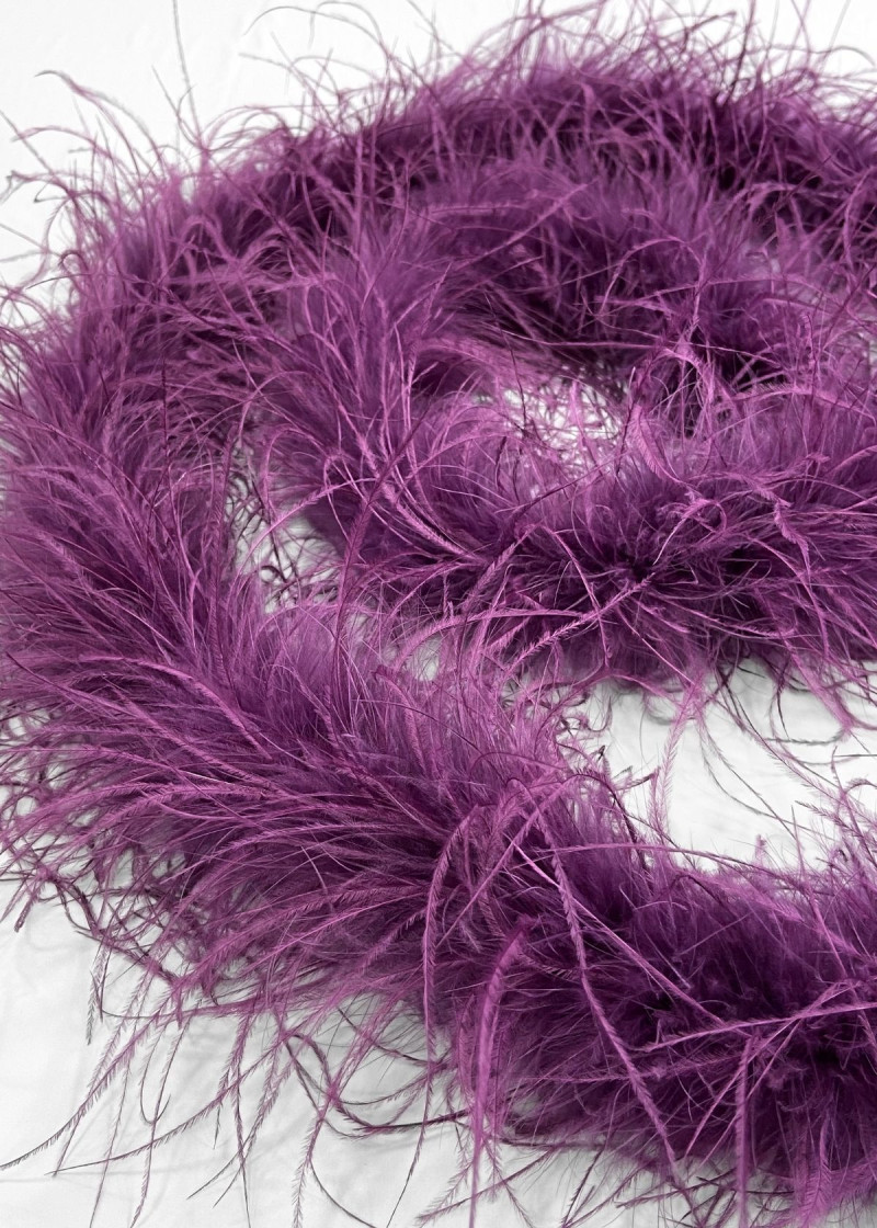 Боа страус Premium пір'я, plum, 1.8m, тринитковий