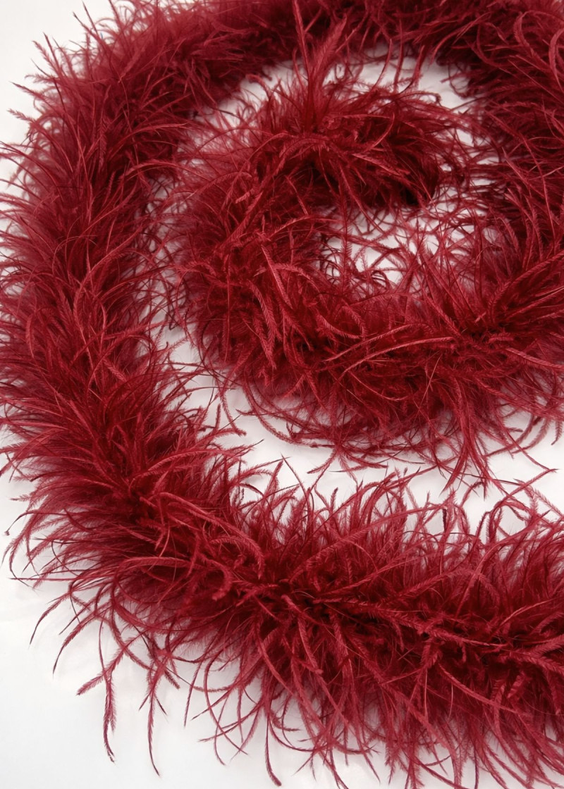 Боа страус Premium перо, Cherry, 1.8m, трехниточный